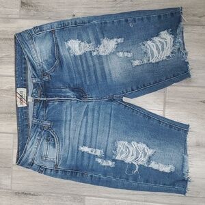 Denim shorts bermuda style